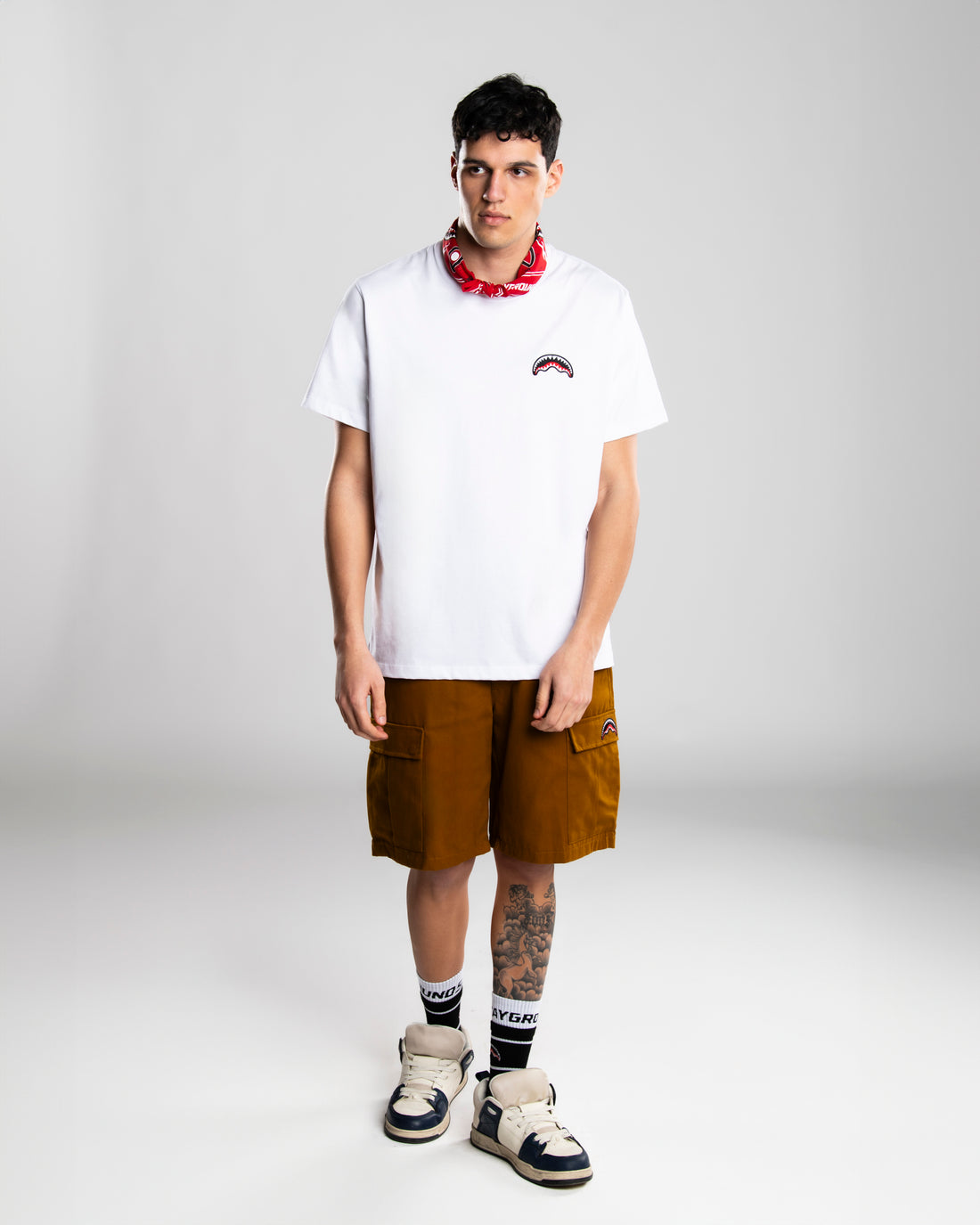 RED BANDANA - REGULAR WHITE T-SHIRT