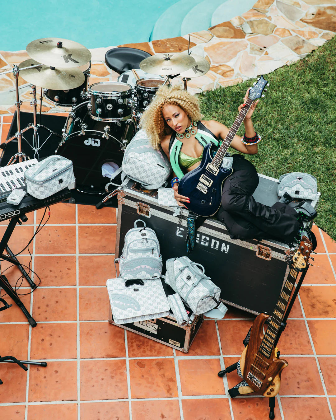 Ai Stunna Cream Pouch