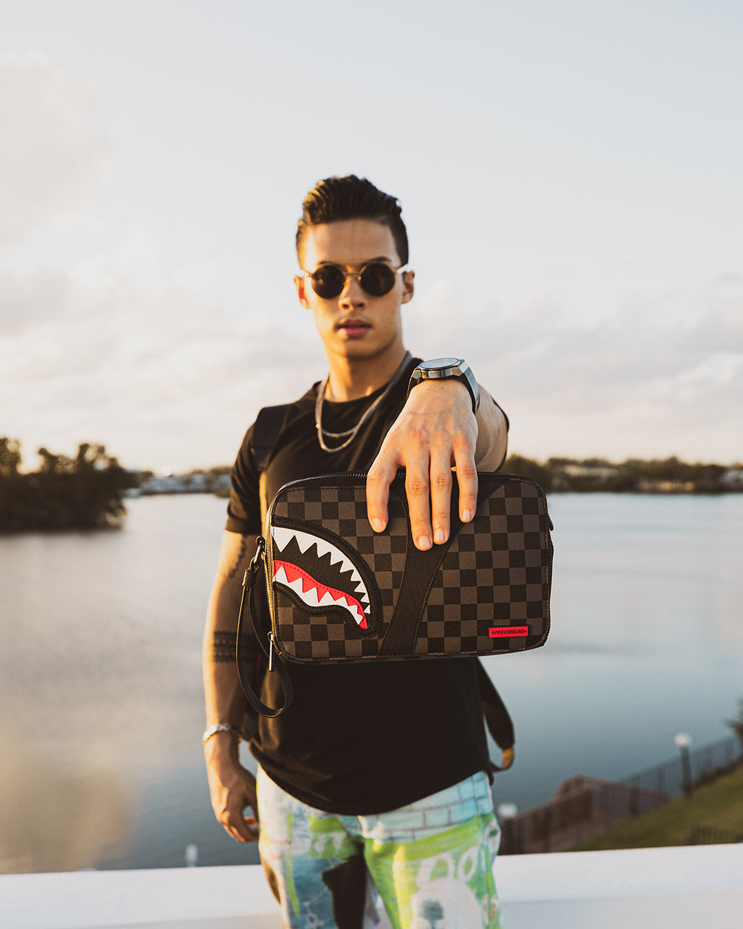 Henny Sip Black Toiletry